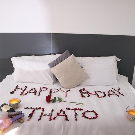 Moh Ville Guest House มาเซรู ภายนอก รูปภาพ