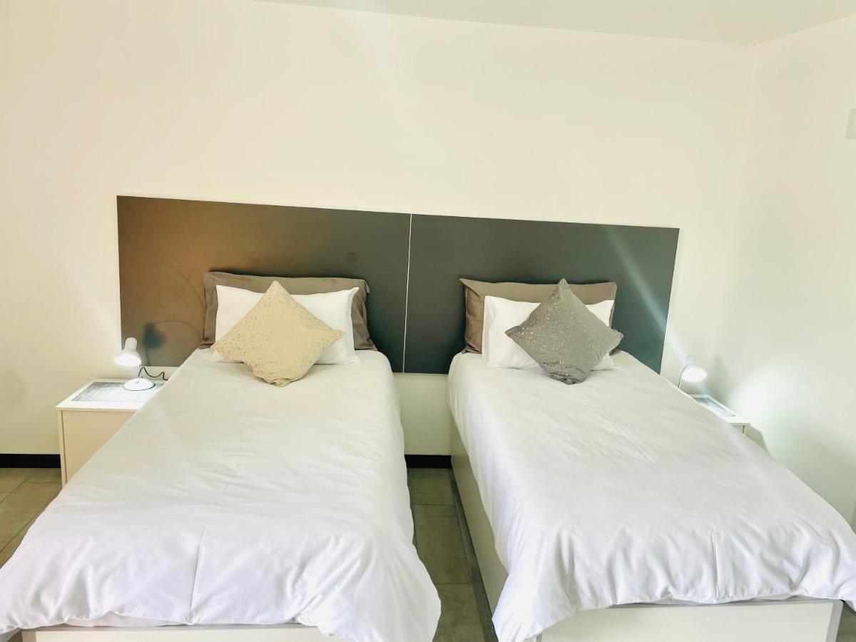 Moh Ville Guest House มาเซรู ภายนอก รูปภาพ