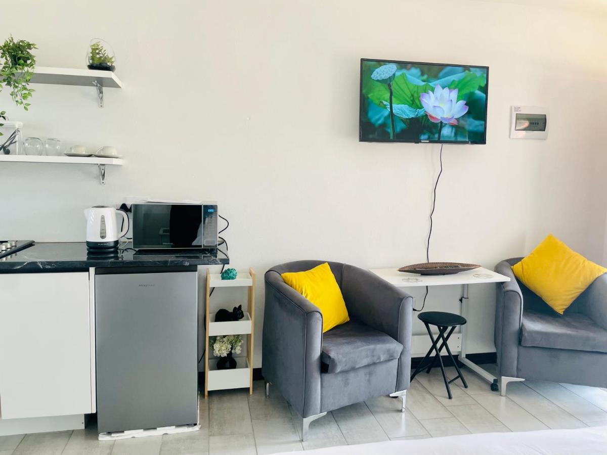 Moh Ville Guest House มาเซรู ภายนอก รูปภาพ