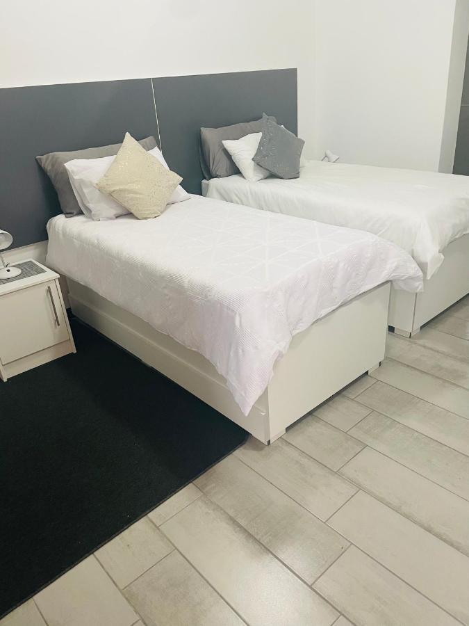 Moh Ville Guest House มาเซรู ภายนอก รูปภาพ